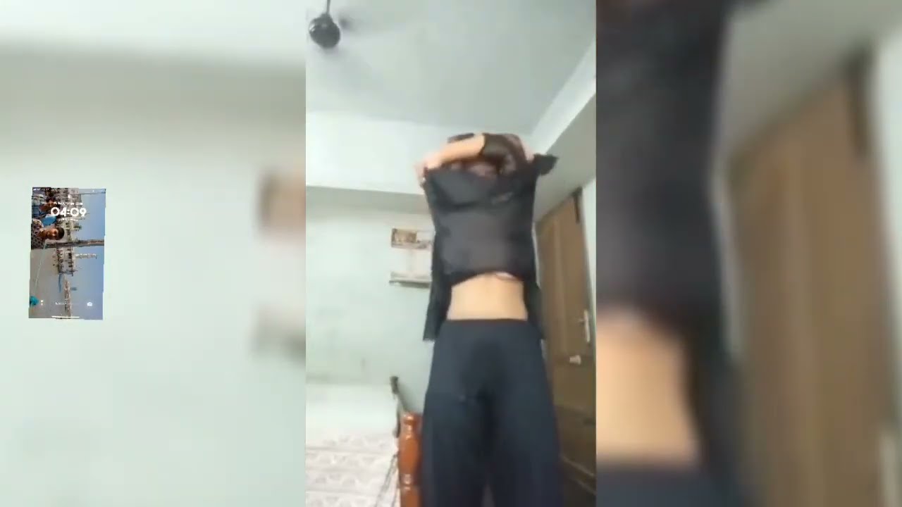 लड़की ने नहाते हुए उतारे कपड़े  girl bathing blog video Indian girl bathing video