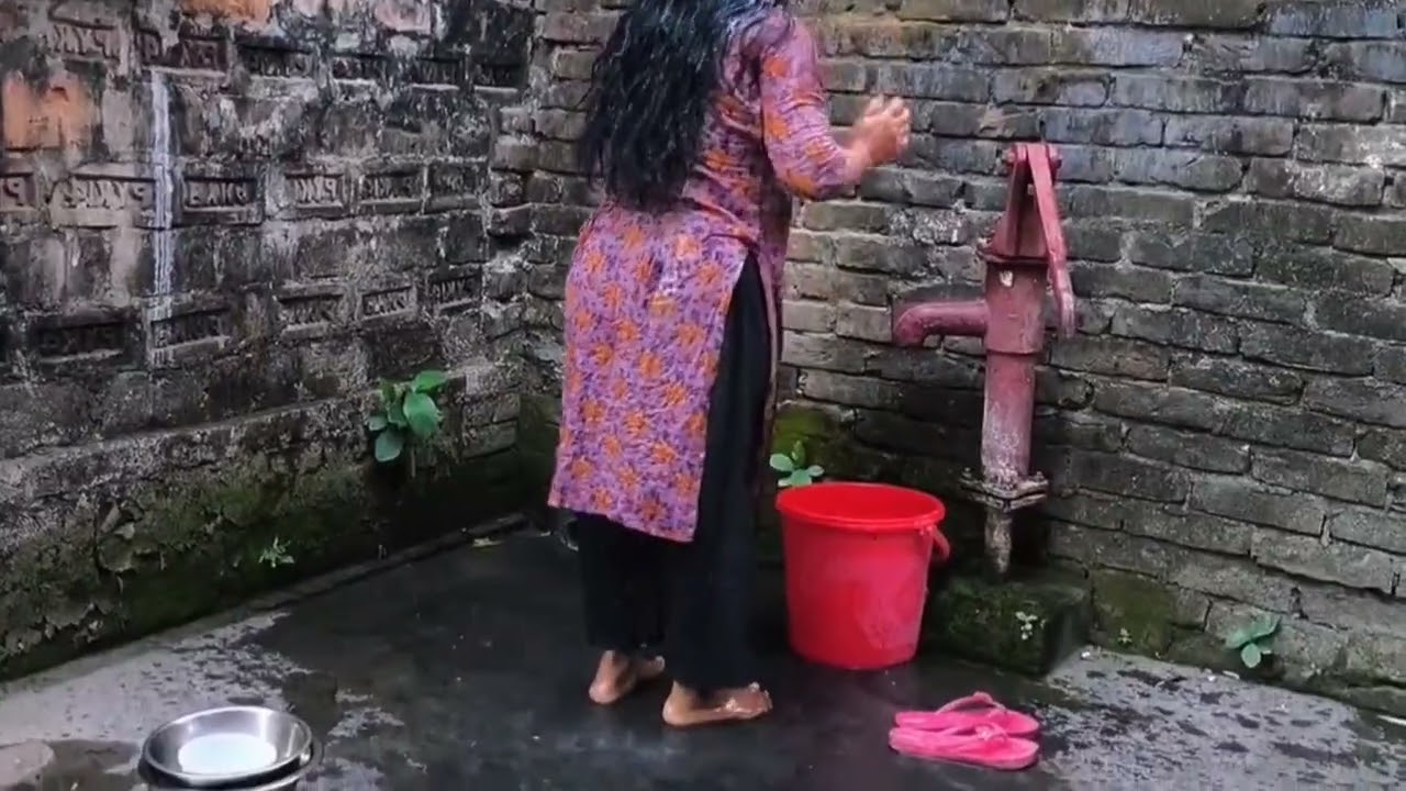 হট ভাবির গোসল ভিডিও 😱  Hot bhabi bathing video🔥 Open bath 😍