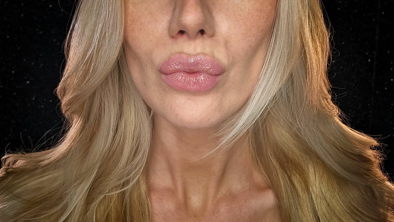 𝐔𝐋𝐓𝐑𝐀 𝐂𝐋𝐎𝐒𝐄-𝐔𝐏 𝐀𝐒𝐌𝐑 | KISSES & POSITIVE AFFIRMATION 💋 Breathy Mouth Sounds 💋