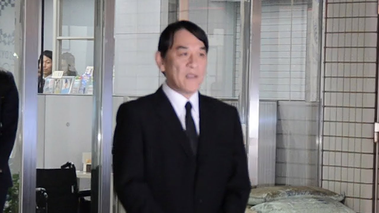 ピエール瀧被告が保釈　頭下げ「私の反社会的行為で…」