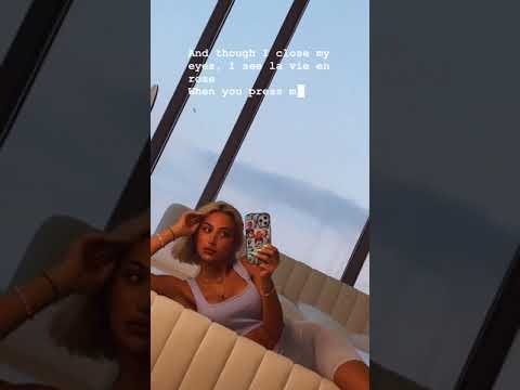 مودل روز