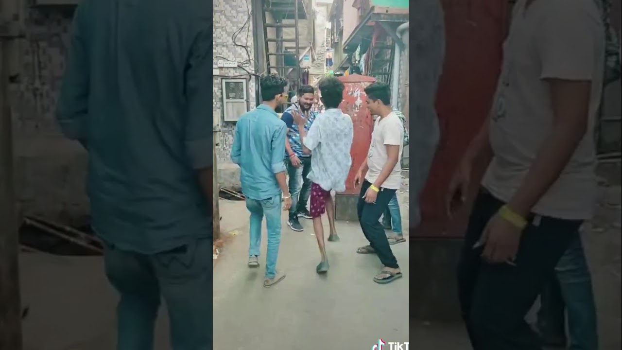 अबे साले माफ़ करना  गलती में इधर उधर निकल जाता हु