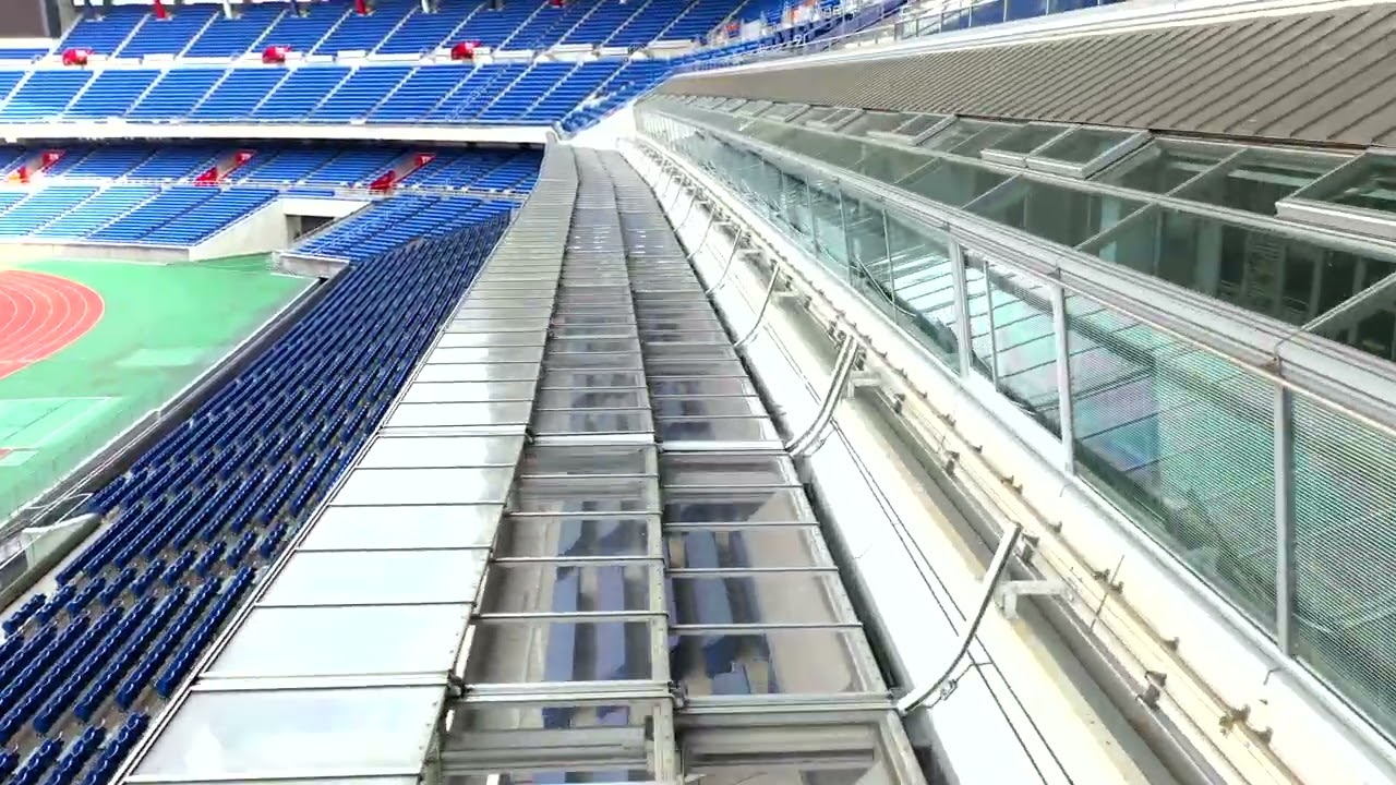 【可動庇】日産スタジアム 空撮動画