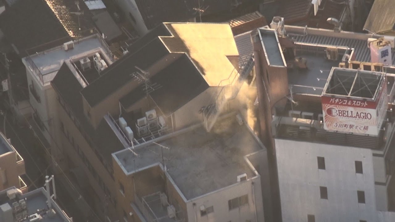集合住宅火災で２人死傷 大阪市生野区