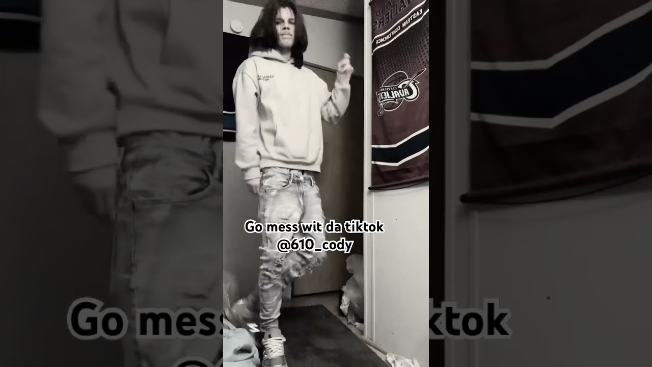 😂😂 drop a follow ona tiktok !! @610_cody