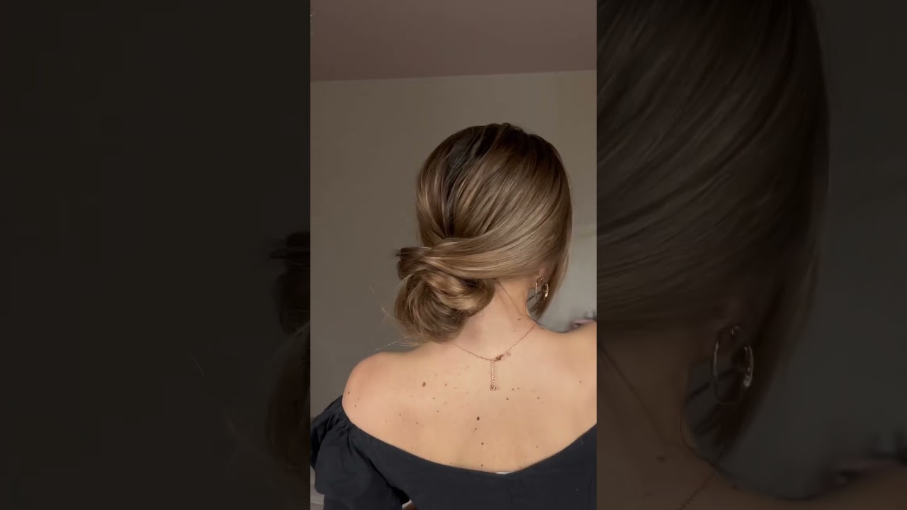 😍 Easy Messy Bun 😍 #easyhairstyle #hairtutorial #hairstylegirl #longhair #simplehairstyle #hair
