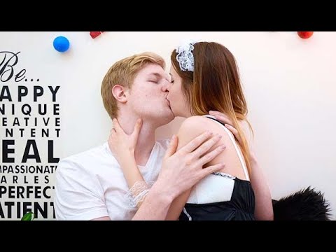 10 Minute Make Out Challenge !!