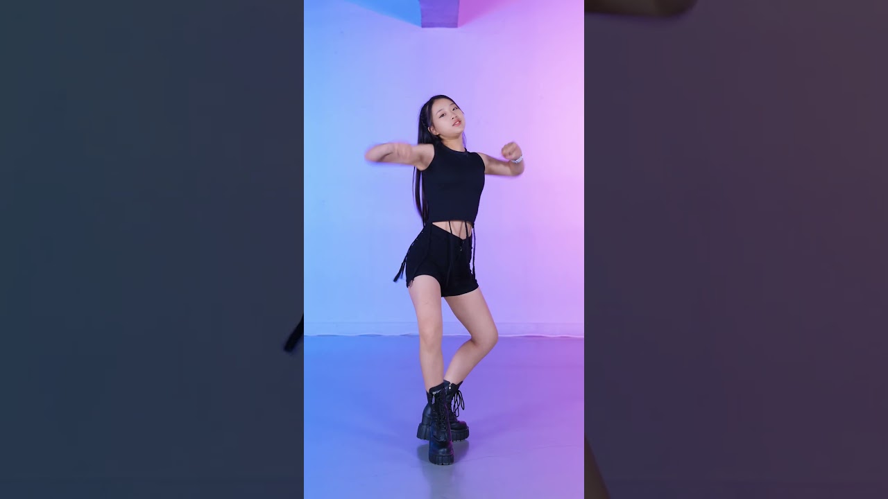 13-year-old Yejin's solo dance!😍🙈