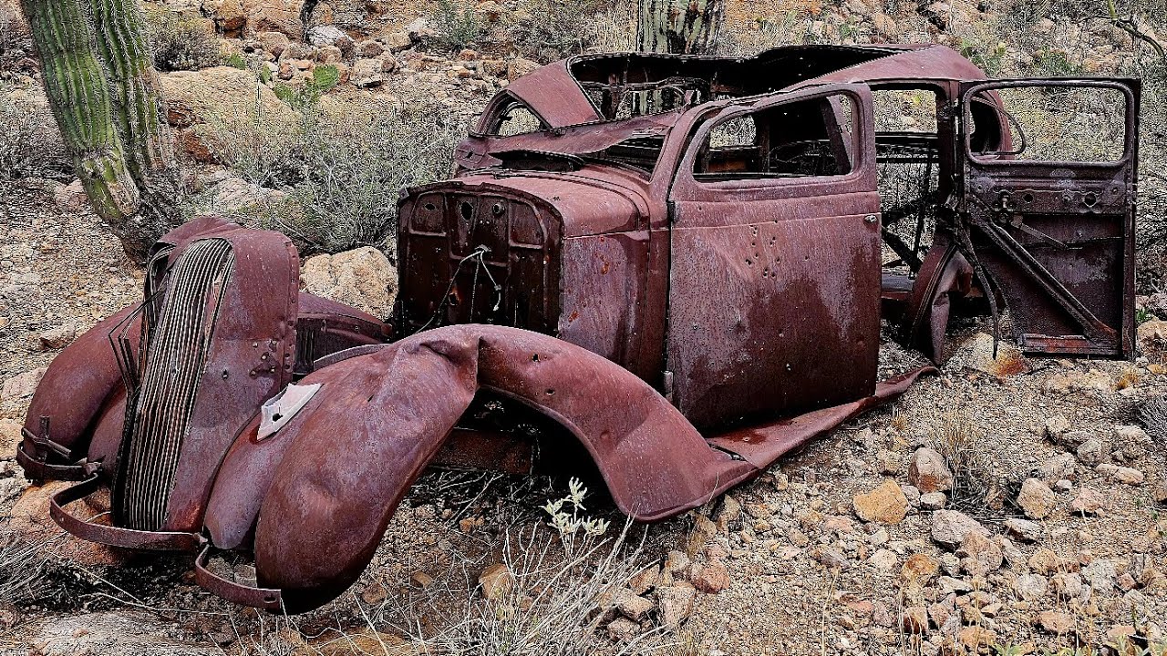 1930'S Car Crash + 49 Ford & More