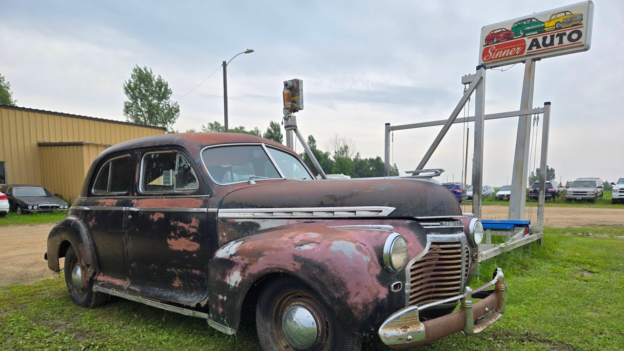 1941 Chevrolet Fleetline Sedan
