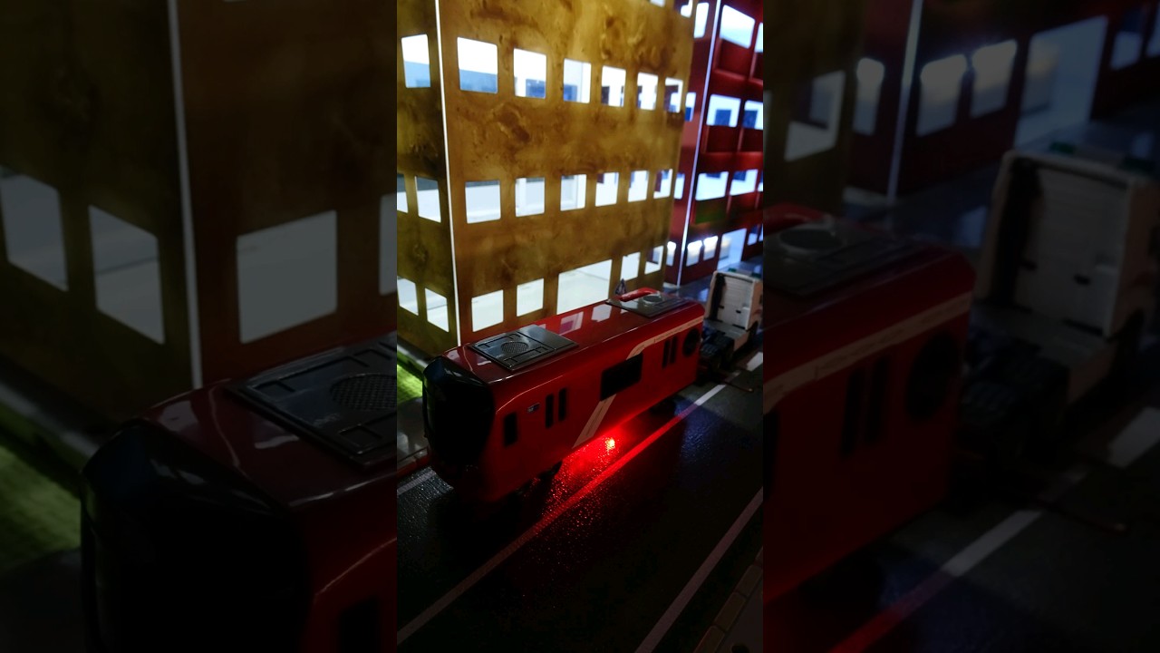 東京メトロ丸ノ内線2000系の陸送をプラレールで再現