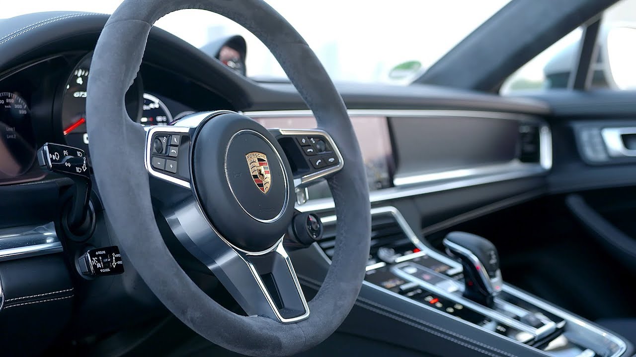 2019 Porsche Panamera GTS Interior