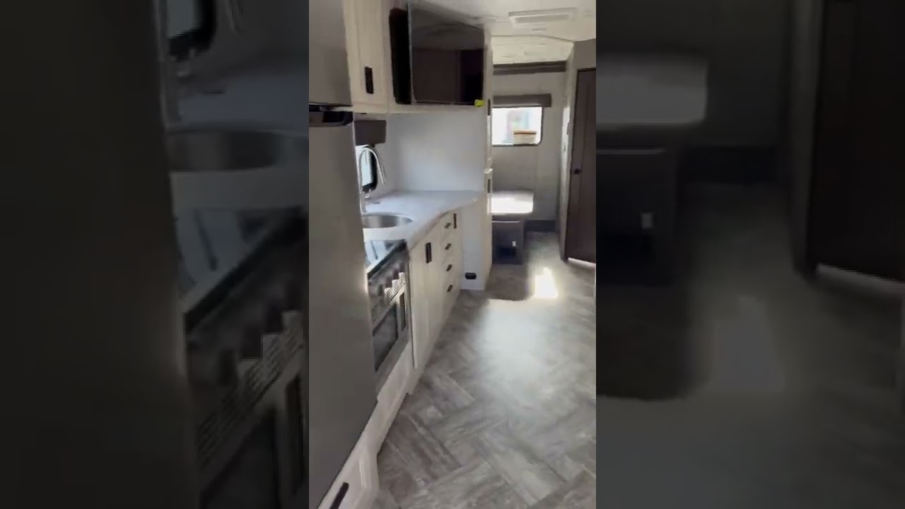 2021 Forest River Sunseeker LE 2550DSLE Ford Chassis