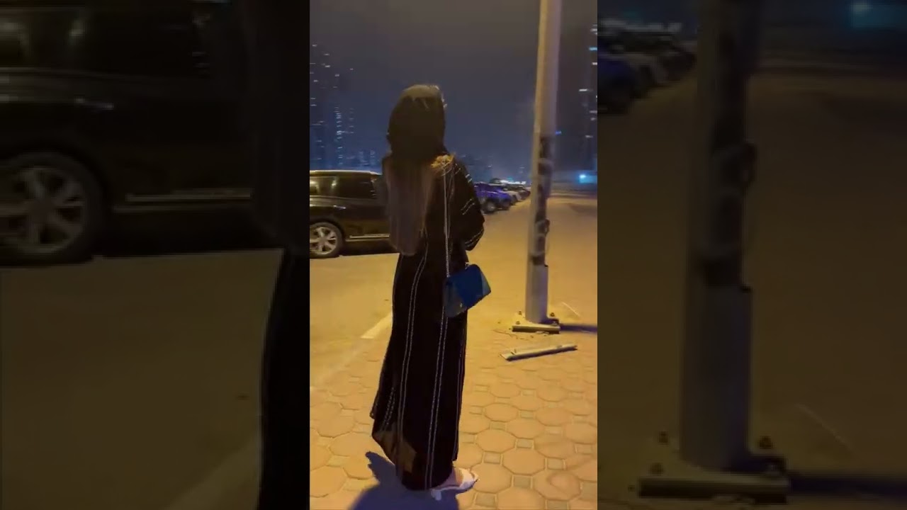 🚩♥️4,2,3,4 night walk🚩♥️#viral #abaya #uae #foryou #2022 #Shorts #tiktok #foryou #uaebloggers