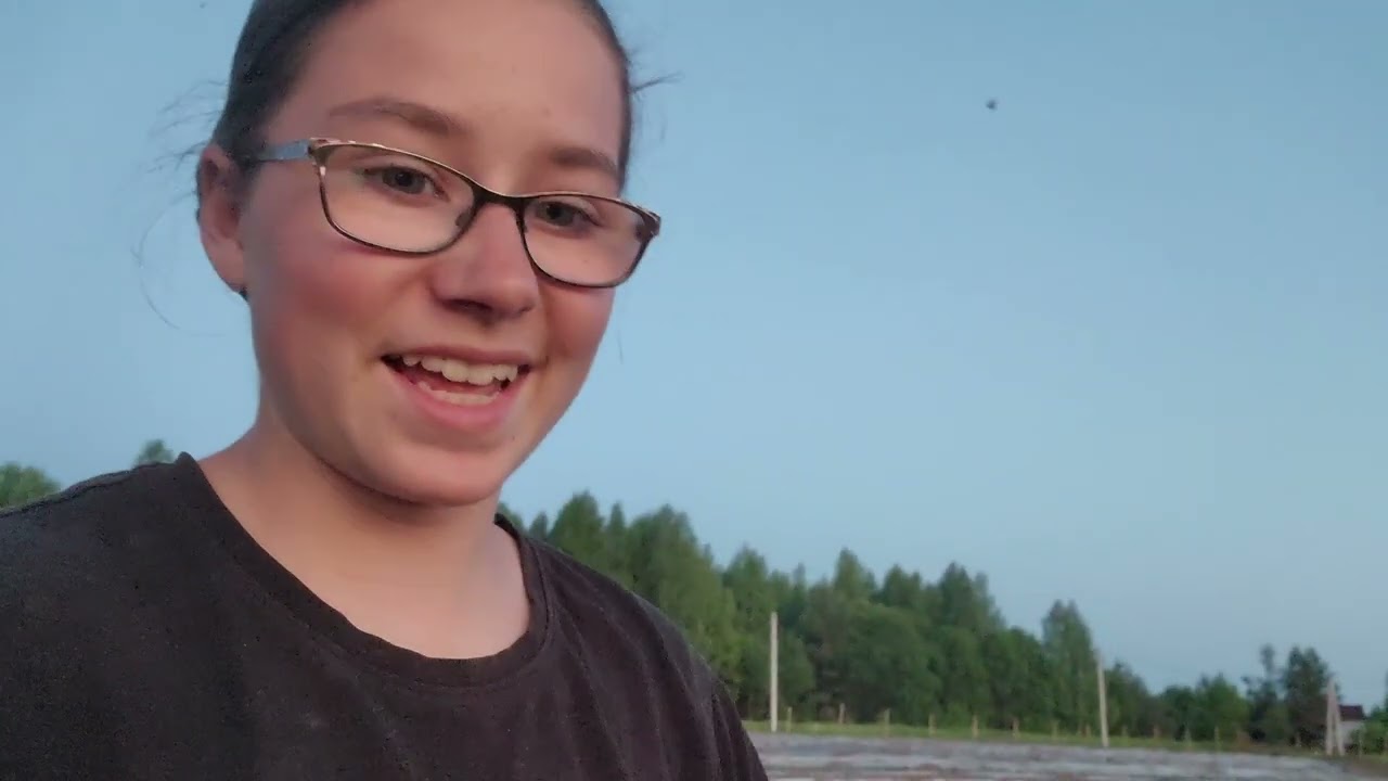 A GIRL SPEAKS RUSSIAN TO THE WORLD
