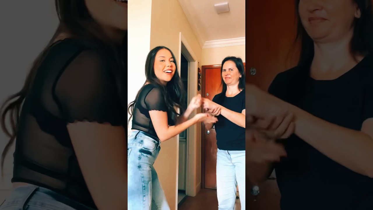 A MINHA MÃE DANÇANDO TODA DURA KKKKKKK