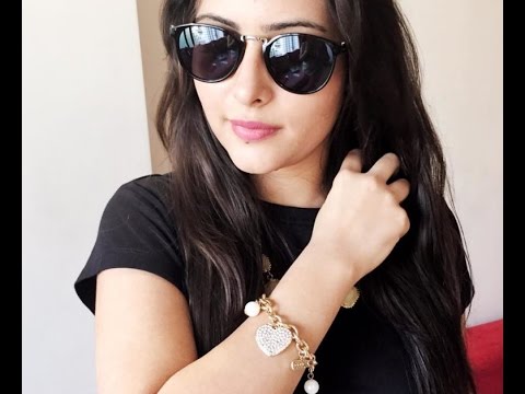 Aanchal Munjal Rare and Unseen Images Photos & Hot HD Wallpapers Video