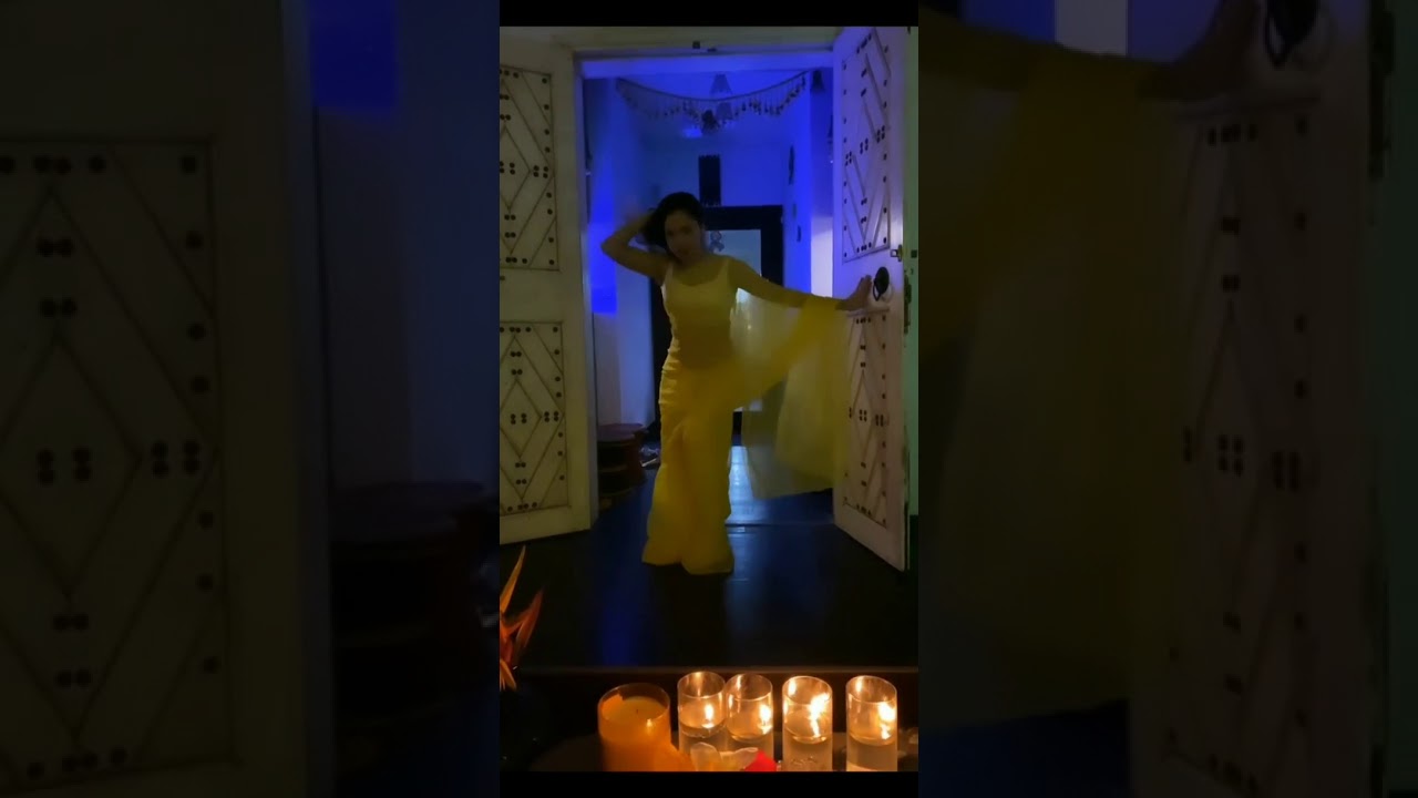 Actress Ankita Hot Saree Dance