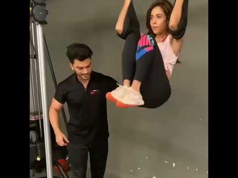 Actress #nushratbharucha Abs Workout