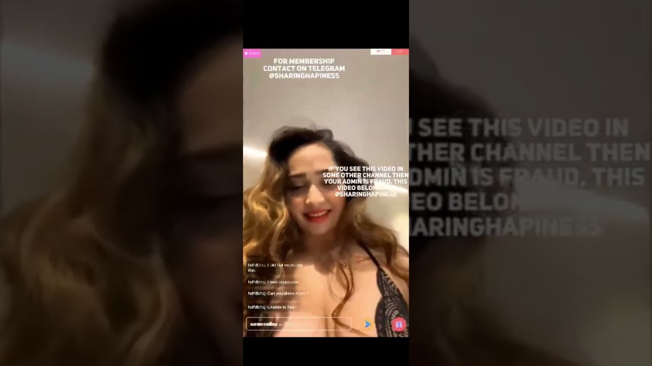Adity mistry sexy live #bollywood #hot #sexy #clevage