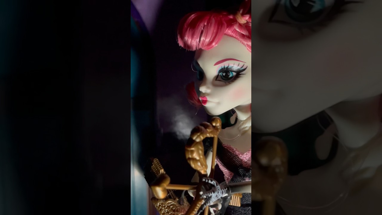 A-Holt-lotta-love 💘 #dolls #monsterhigh #monsterhigh2022 #love #cupid #romantic #romance