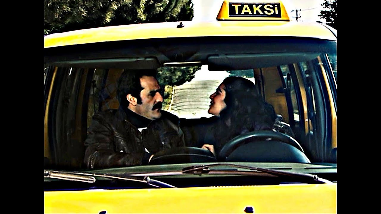 Akasya Durağı - Yılan Arif'in Yeni Sevgilisi