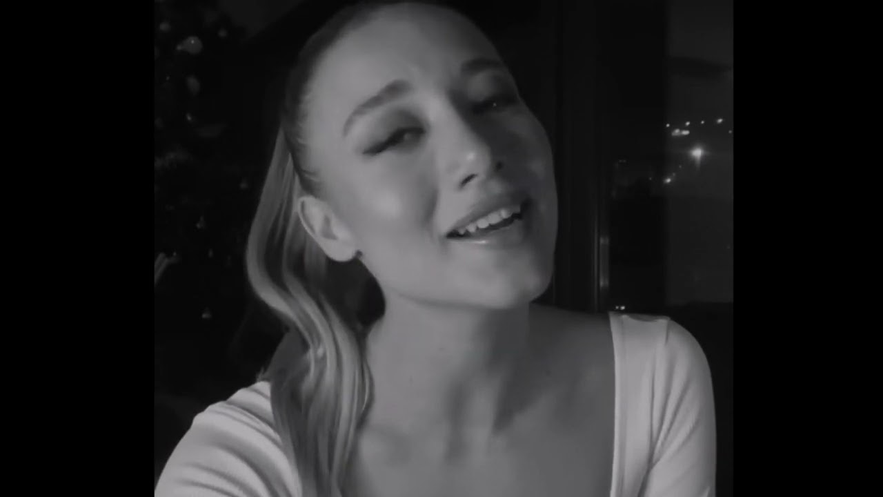 Aleyna Kalaycıoğlu - Seni Kırmışlar (Akustik)