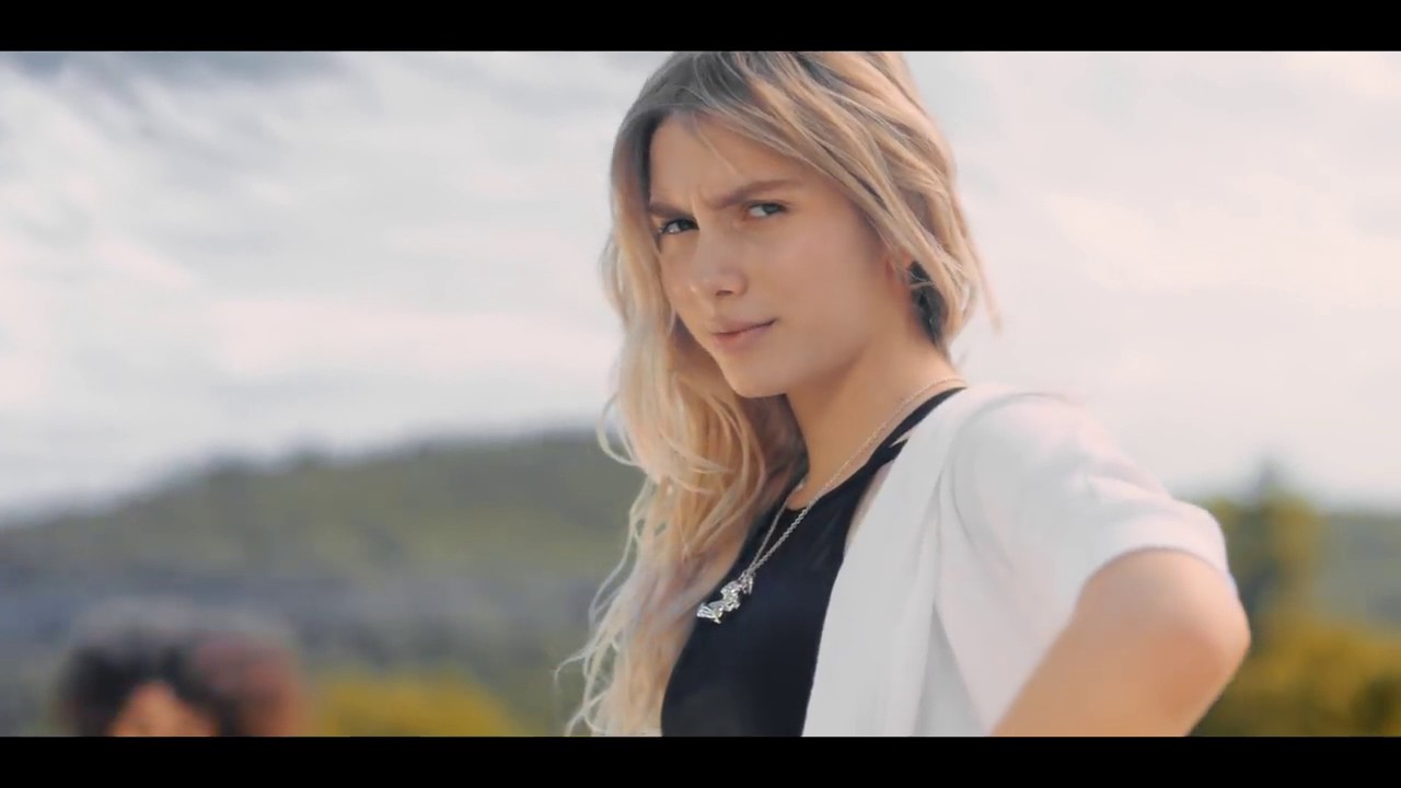 Aleyna Tilki   Sen Olsan Bari Twerk Sahnes'