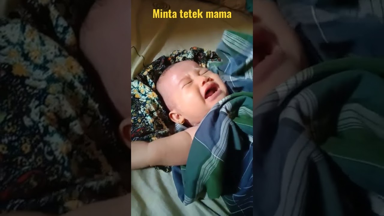 Alya minta tetek