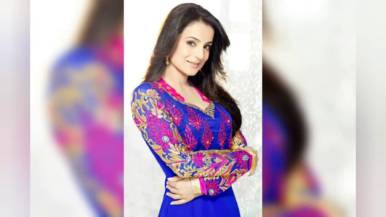 Amisha Patel - Hot Photo Collection