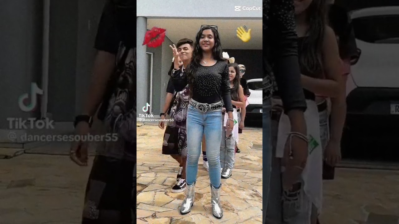 amo essa brincadeira beijo tapa (e a Lorena e o Estevão também 💞)