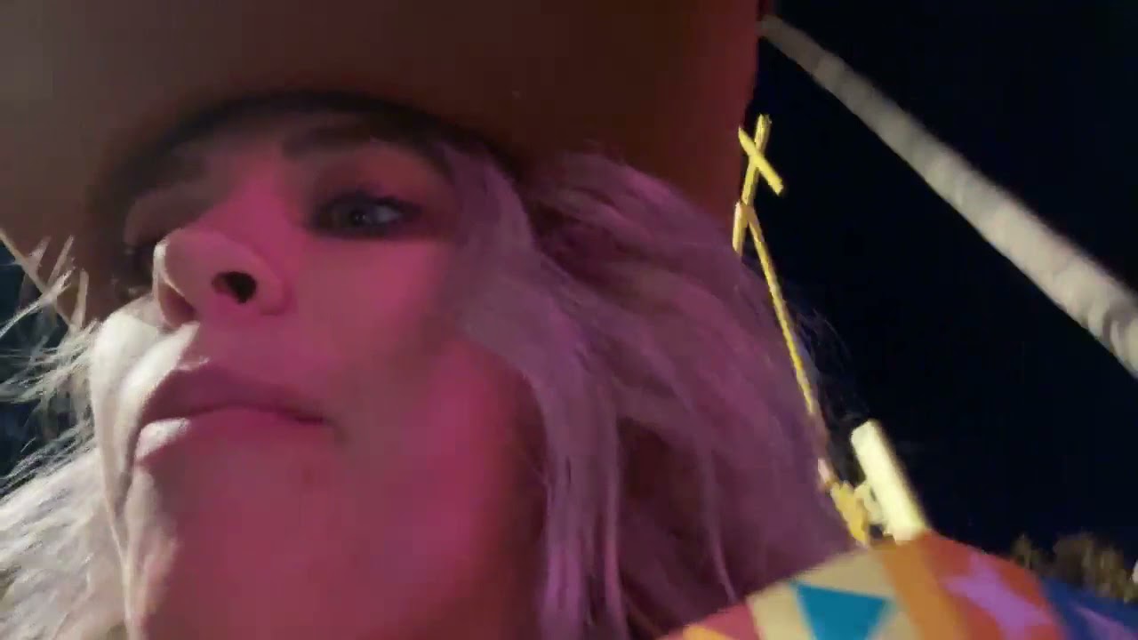 Amouranth's Onlyfans Got Leaked!