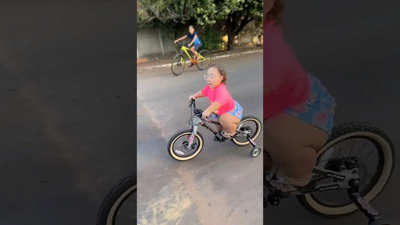 andando de Bicicleta #shorts