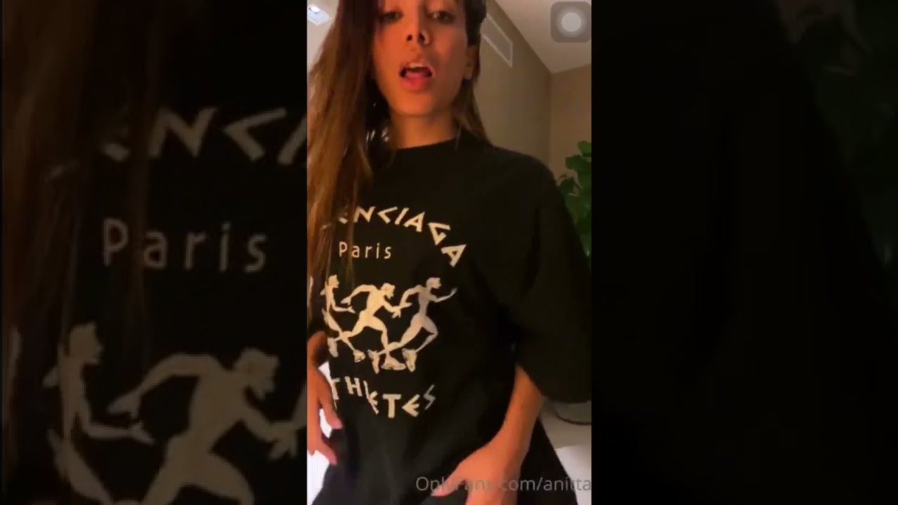 Anitta Dançando