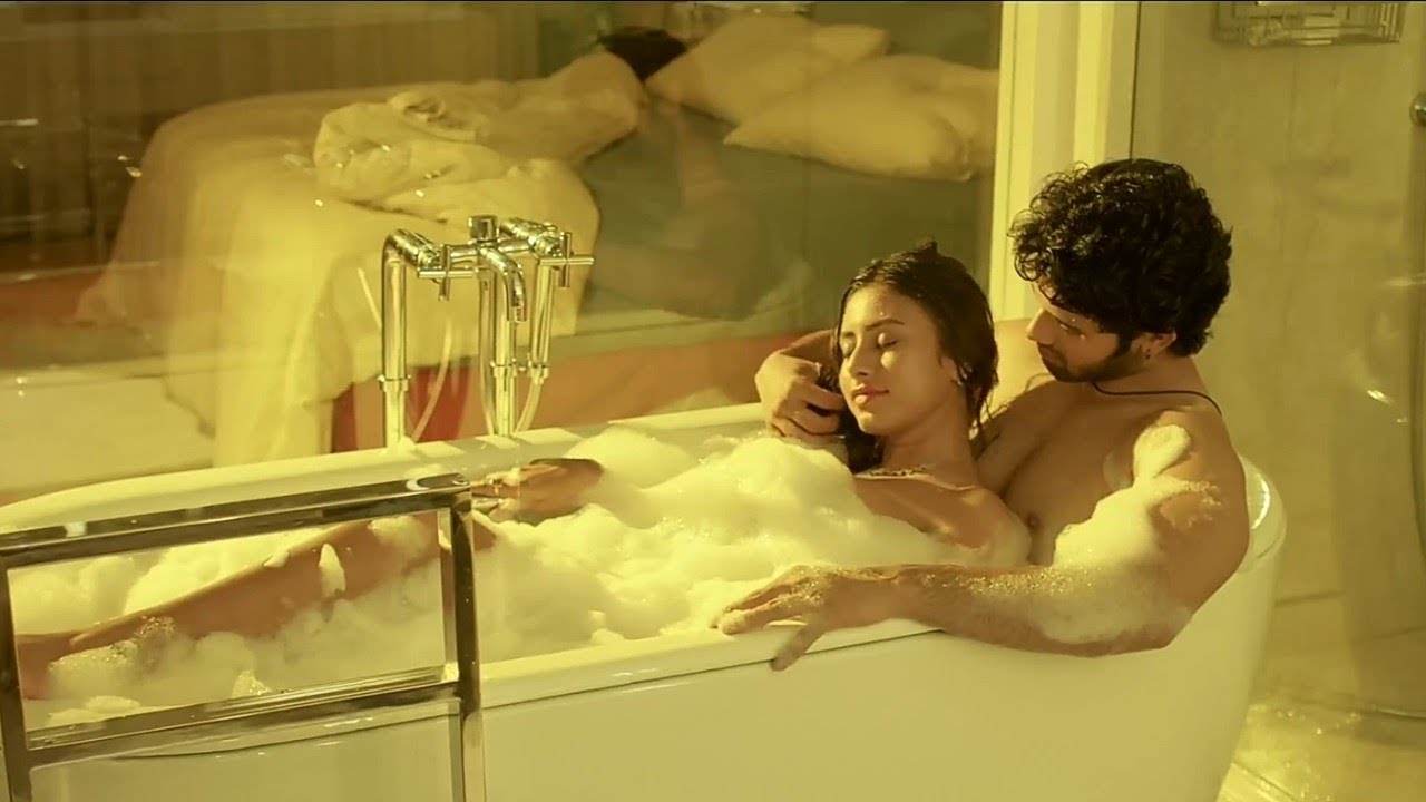 Ankita Saha hot love romance  scenes kiss romantic