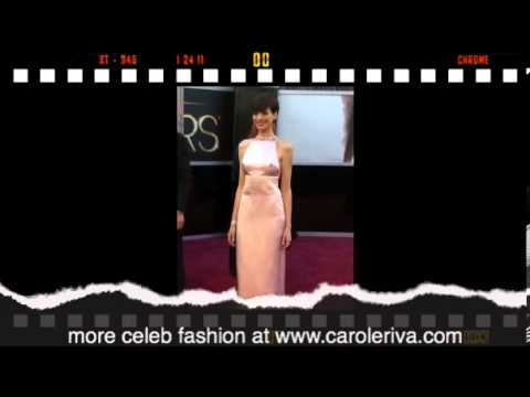 Anne Hathaway Oscars 2013 Wardrobe Malfunction