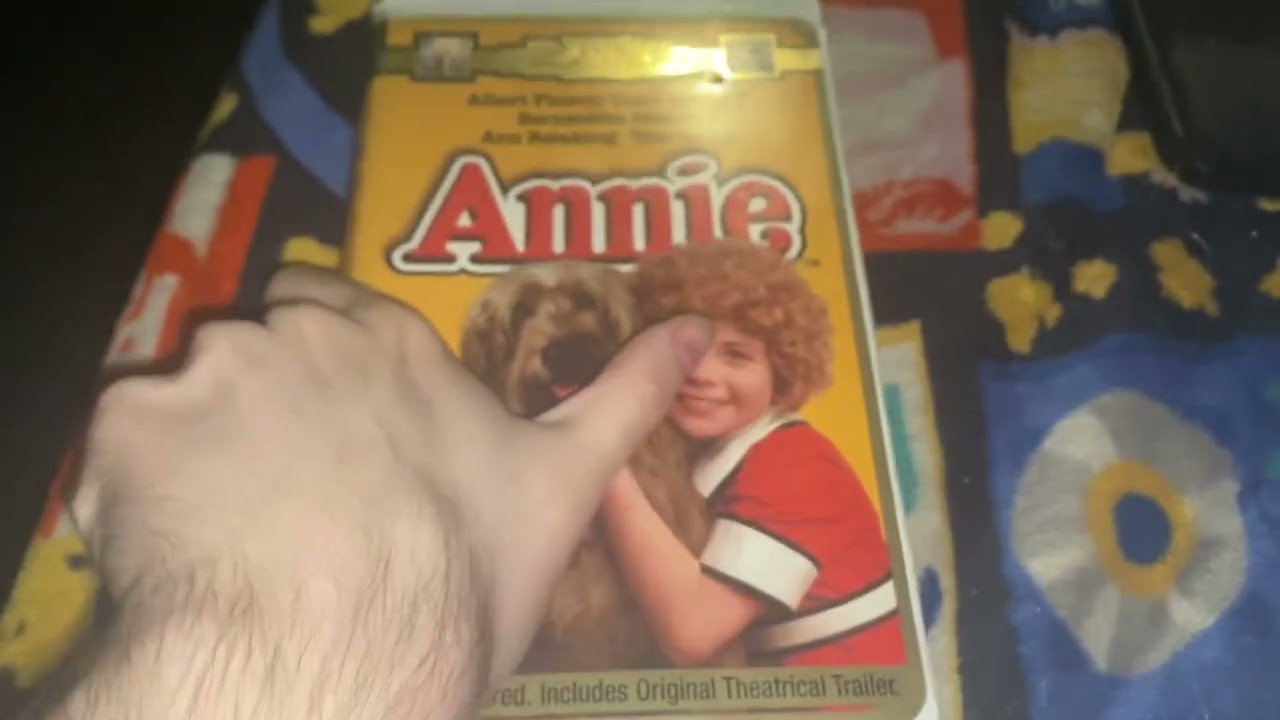 Annie VHS/DVD Review