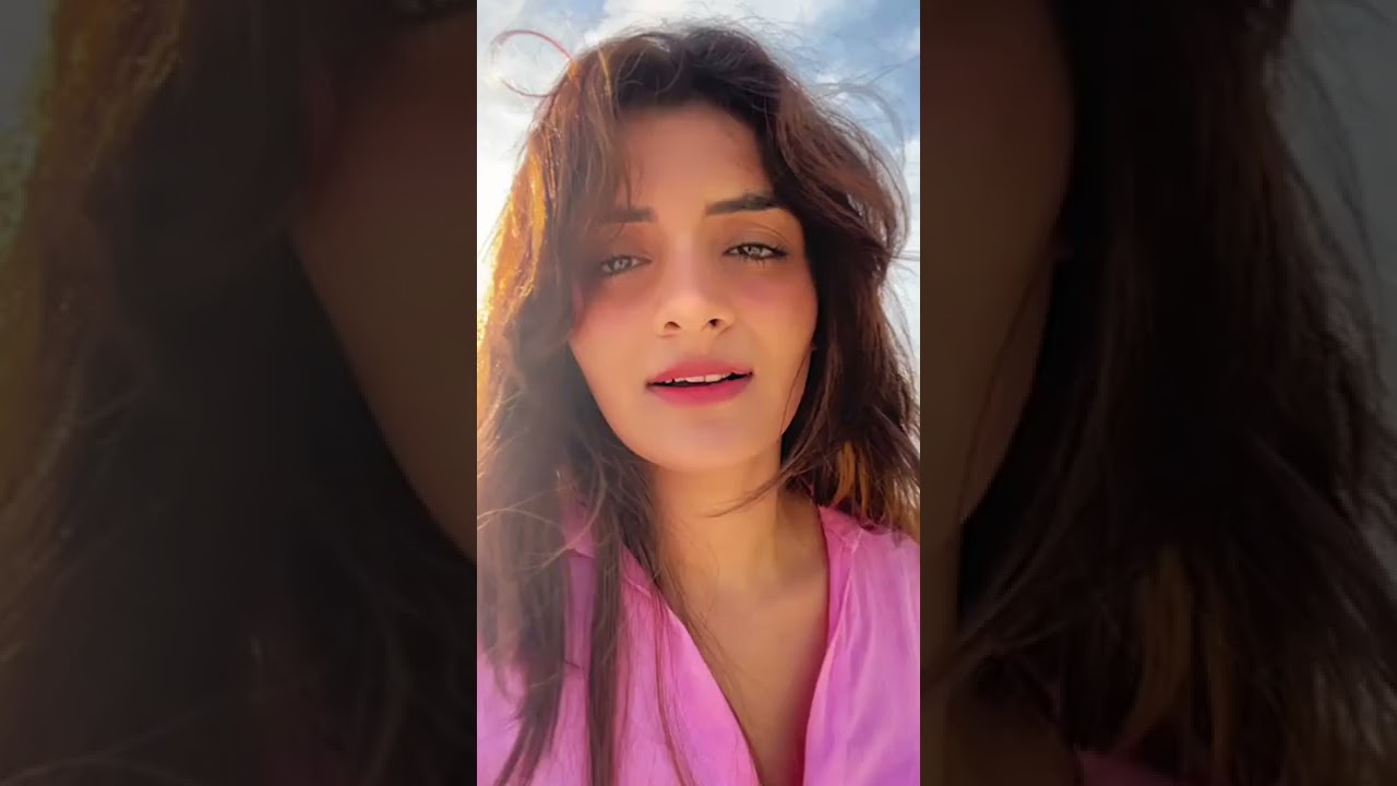 Anveshi Jain hottest girl in her Instagram id live video post।।