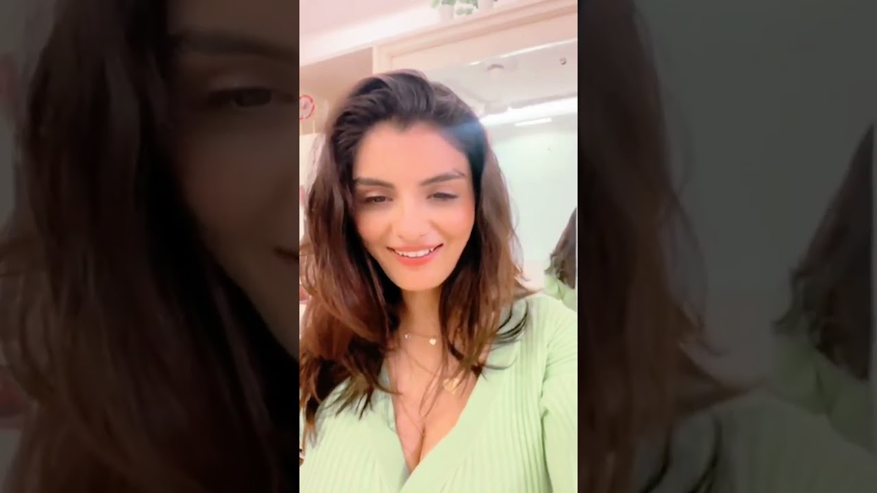 Anveshi Jain ki Hot Live Video @celebcrushX