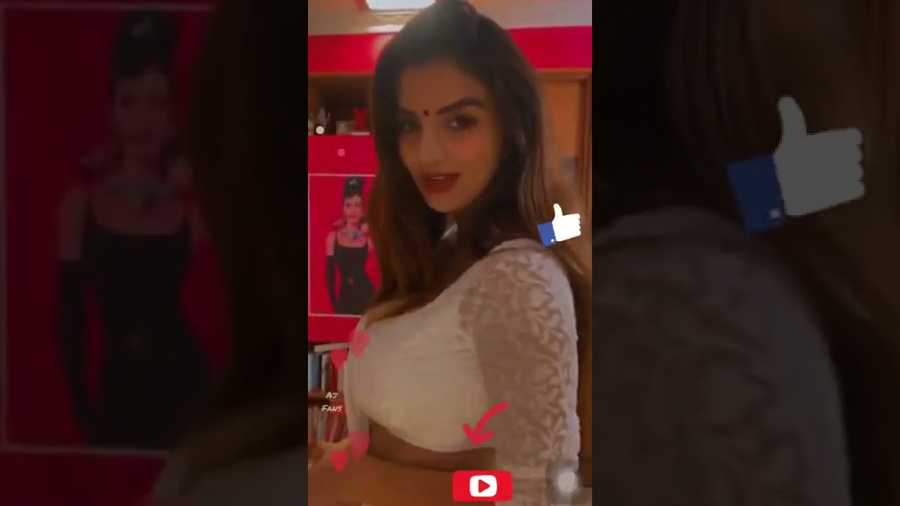 Anveshi Jain live hot on white saree    Anveshi cute