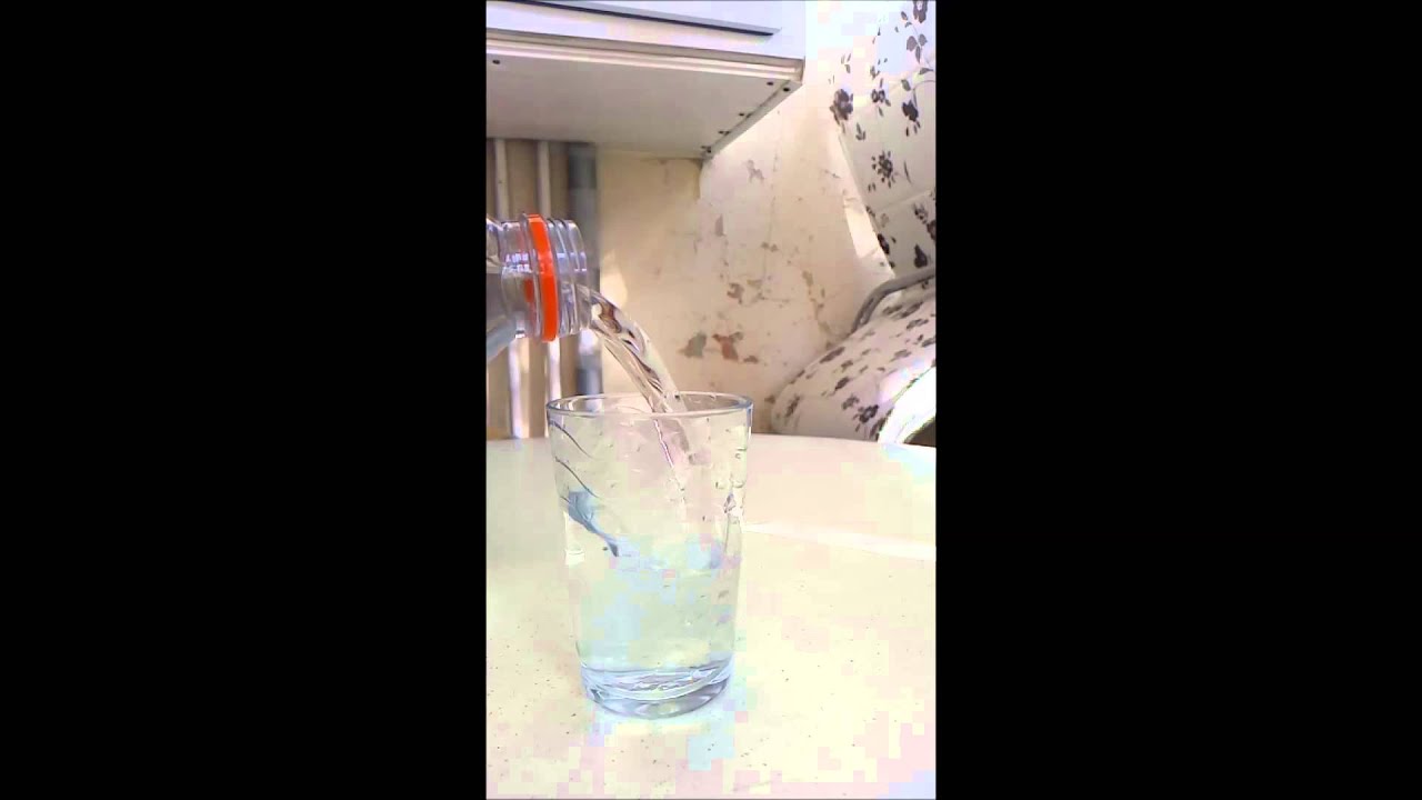 Ağır Çekim Bardağa Su Doldurma :) Slow Motion