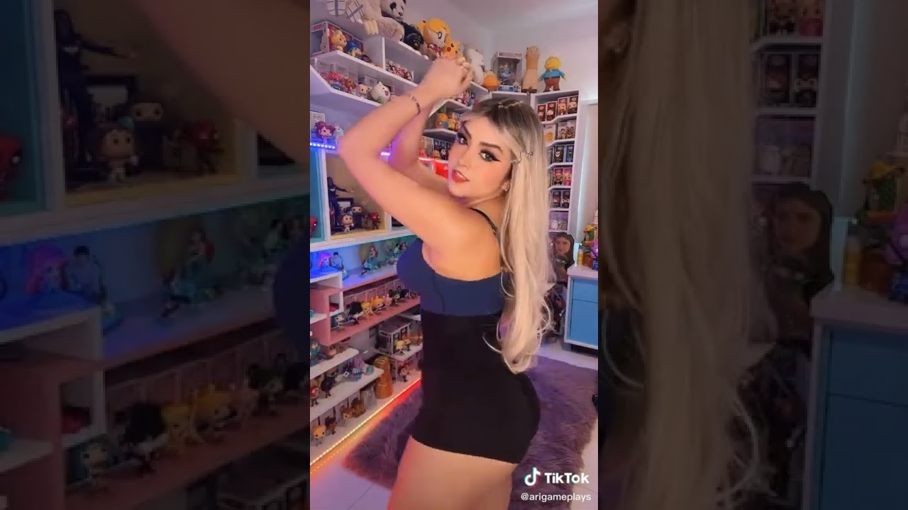 Arigameplays Hot 😈