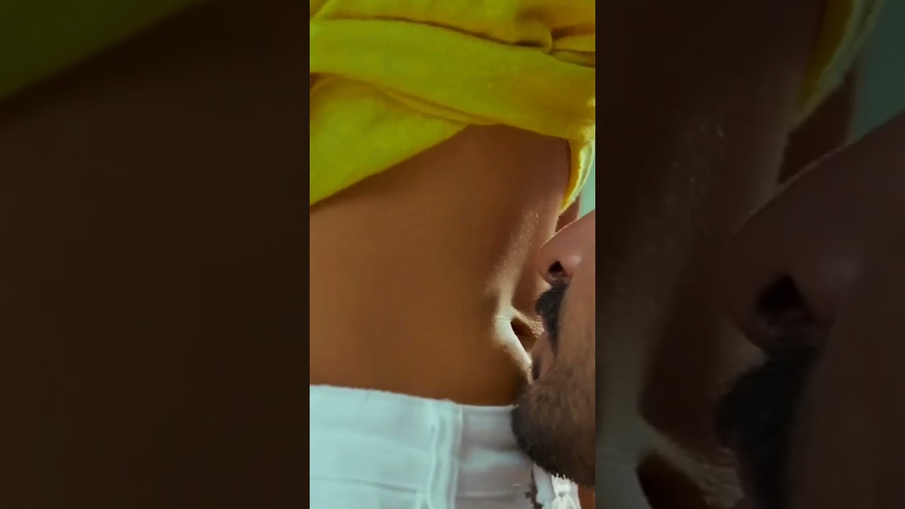 ashna Zaveri Navel Kissing #ashna #ashnazaveri #navel #kiss #kissing