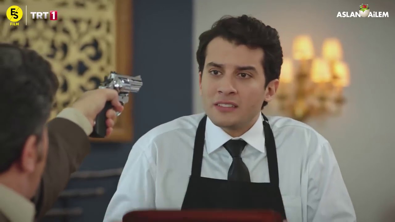 Aslan Ailem/Murat kardeşi için kendini kurban ediyor