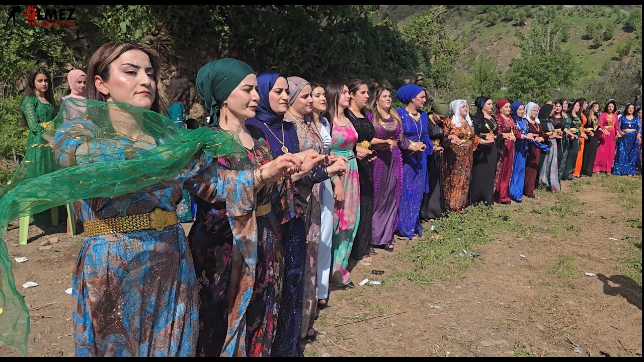 Aslanlı  kadınlarımızın Görkemli Halayı Andaç köyü  kurdish wedding