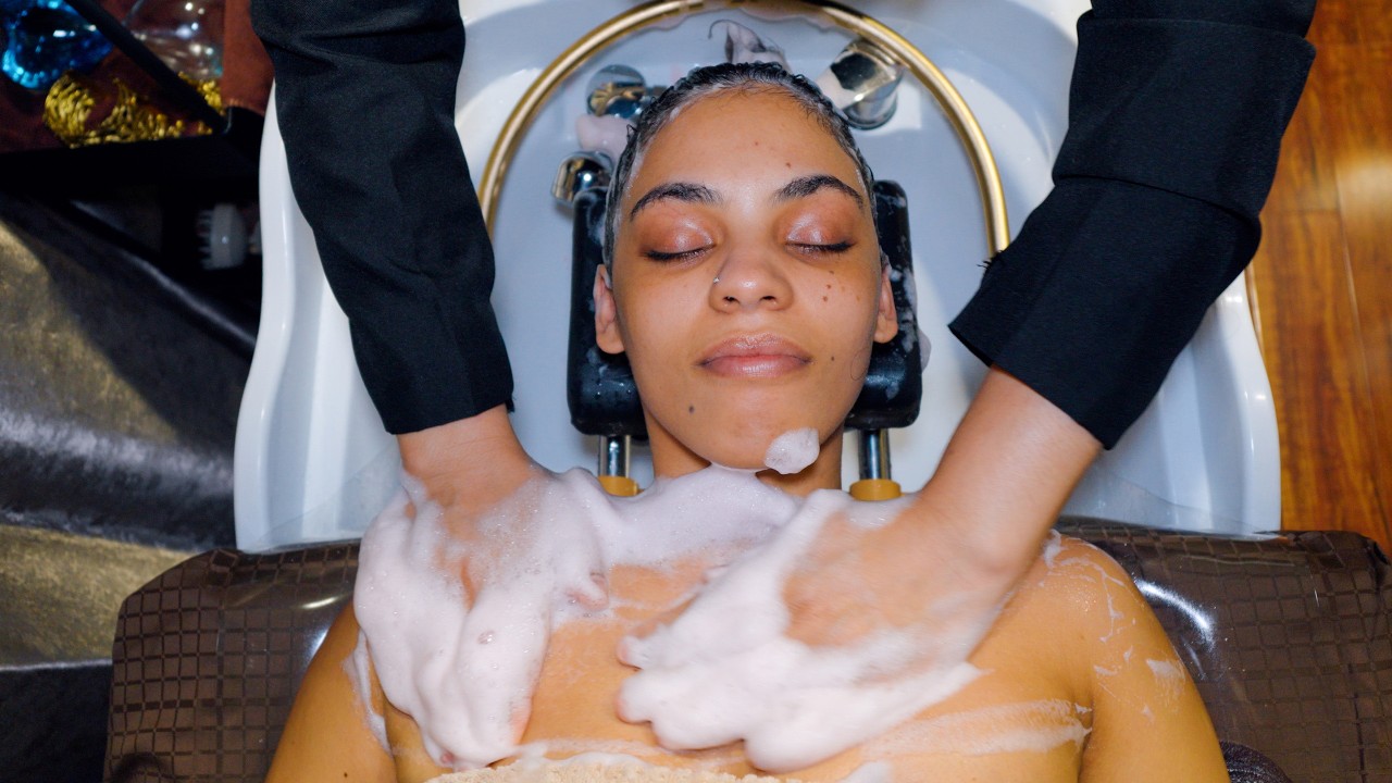 ASMR: I Was OUT! 💆‍♀️ Relaxing Thai Head Water Massage