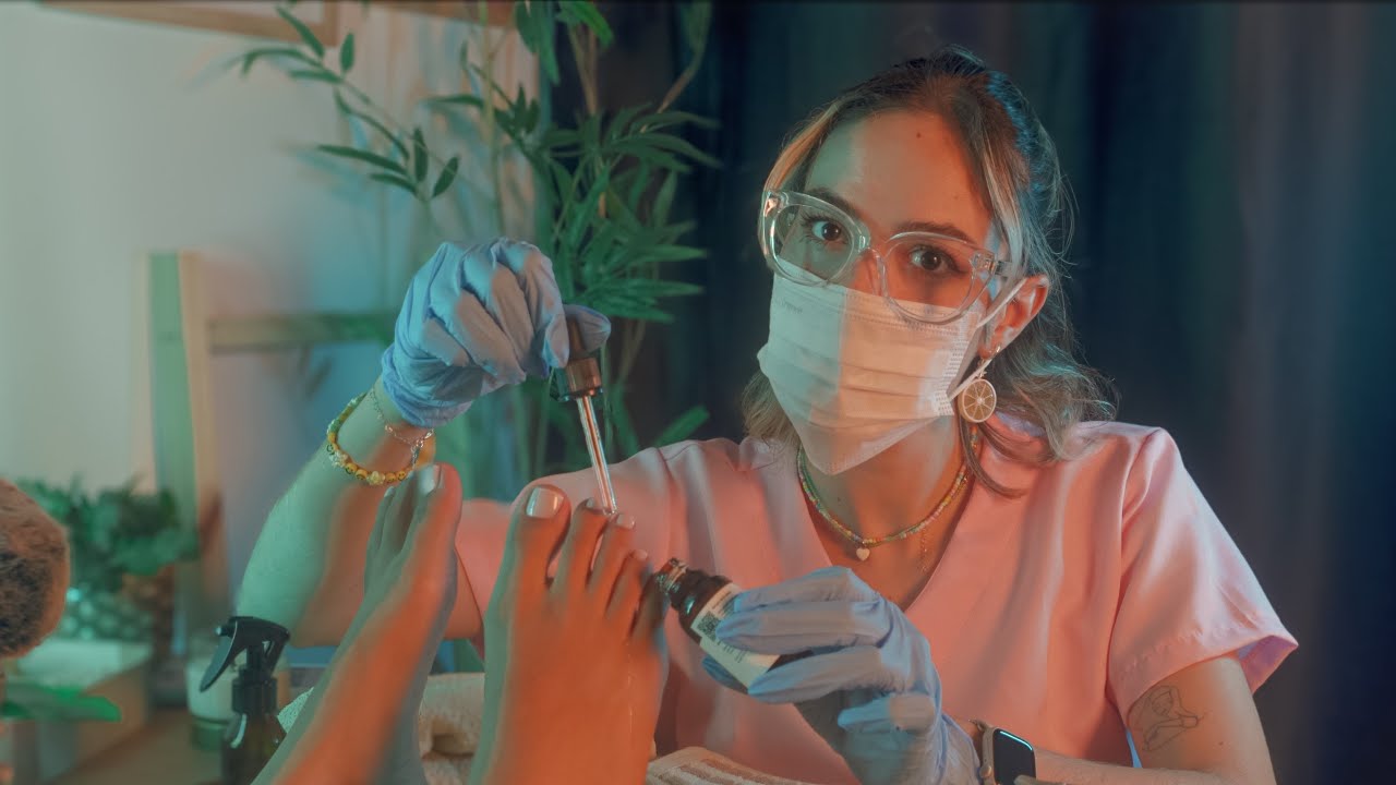 ASMR REALISTA: VOCÊ ESTÁ NA PODÓLOGA 🦶🏼Voz Suave