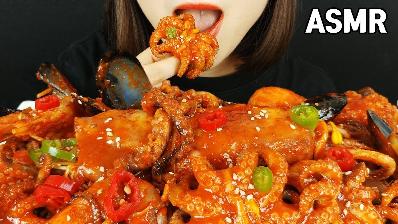 ASMR SPICY SEAFOOD (SQUID,SHRIMP,OCTOPUS,MUSSELS)오징어,낙지,주꾸미,새우를 넣은 매콤한 해물찜(EATING SOUNDS)MUKBANG