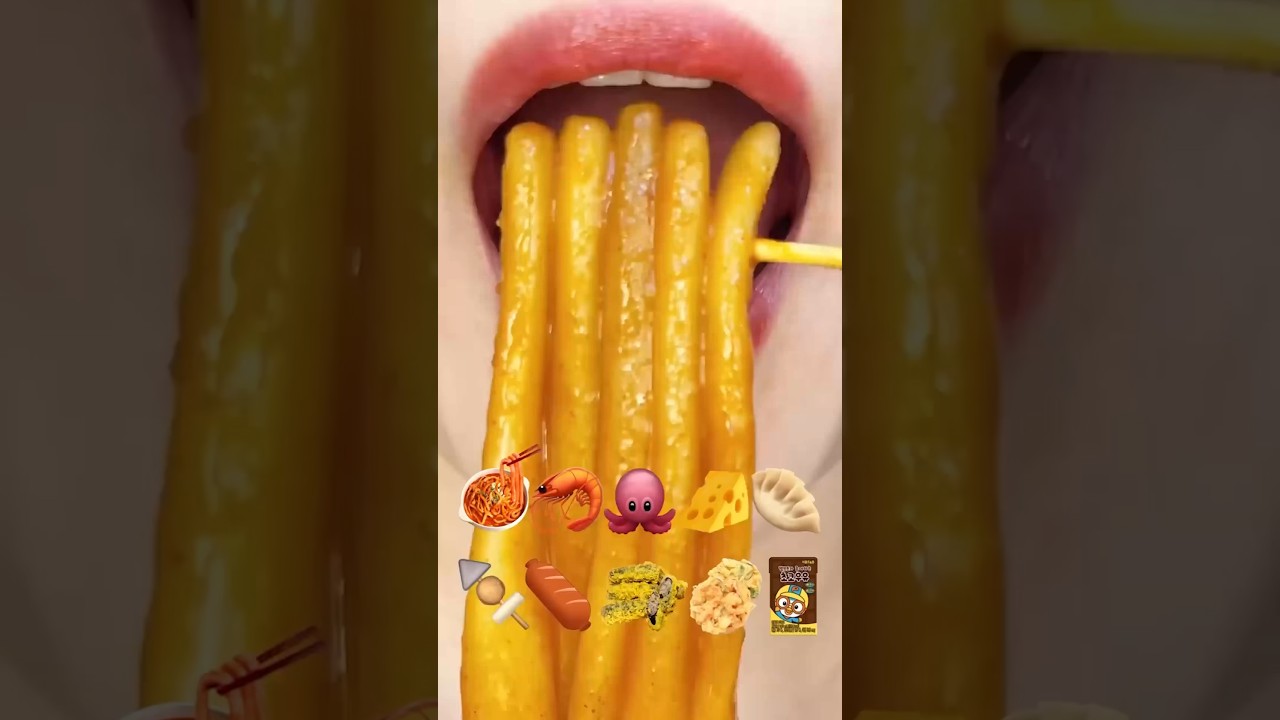 ASMR SPICY TTEOKBOKKI EMOJI FOOD 매운 떡볶이 이모지 먹방 (sped up)
