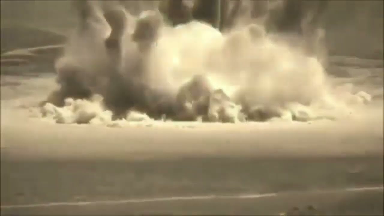 Atomic Explosion - Meme plantilla